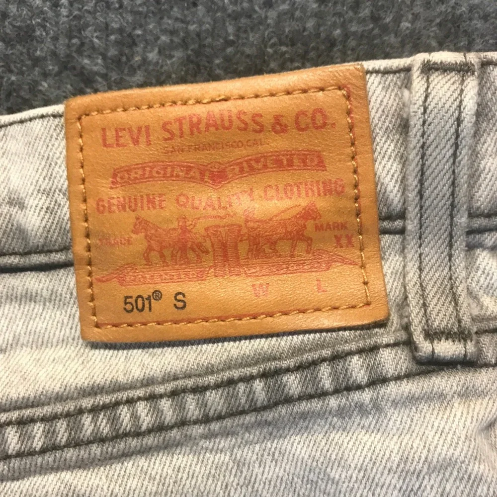 Levis 501 S Skinny Jeans Mens 38x28 (Tag 32x28) Light Wash Blue Button Fly Denim